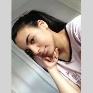 Yasmine, babysitter à Graulhet