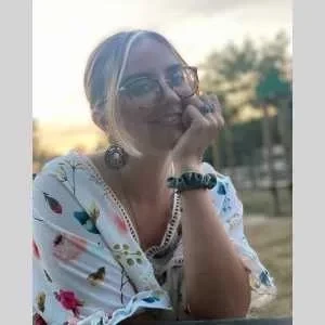 Olivia, babysitter à Marmande