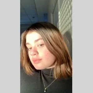 Lea, babysitter à Ay Champagne