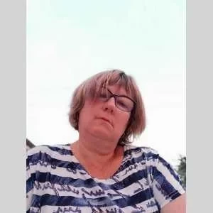 Florence, babysitter à Issoire