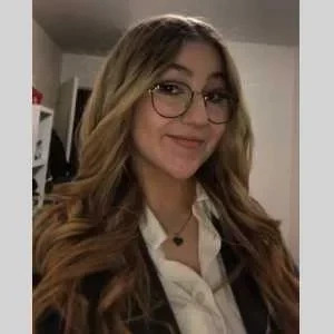 Leanne , babysitter à Barentin