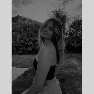 Atika, babysitter à Saint Andre Goule d Oie