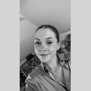 Lucile, babysitter à Le Gavre