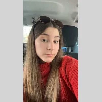 Agathe, babysitter à Maureilhan