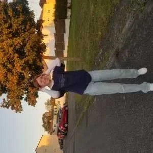 Lya , babysitter à La Chapelle sur Erdre