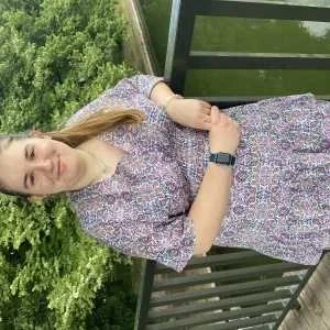 Amélie , babysitter à Amiens