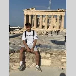 Jordan, babysitter à Saint Forgeux Lespinasse