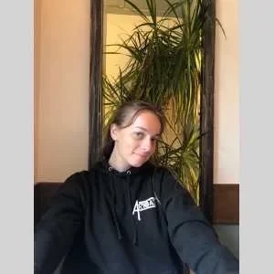 Alice, babysitter à Saint Prest