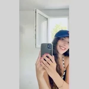 Alba, babysitter à Les Sables d Olonne