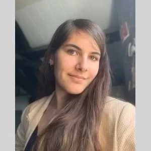 Lisa, babysitter à Angers