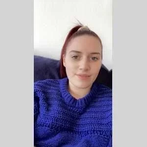 Eva, babysitter à Bourg en Bresse