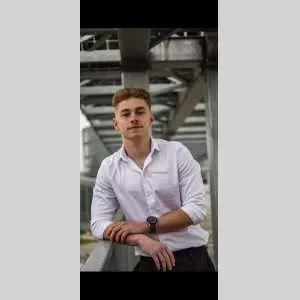 Florian, babysitter à Surbourg