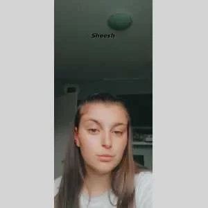 Estelle , babysitter à Vitry en Artois