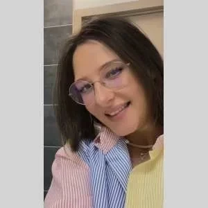 Léa , babysitter à Nompatelize