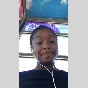 Royal , babysitter à Dourdan