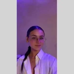 Jade, babysitter à Les Avenieres Veyrins Thuellin