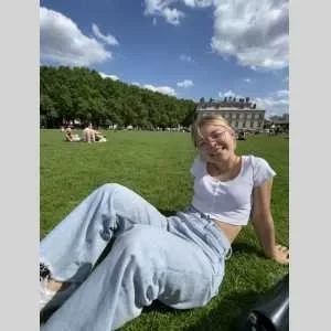 Elisa, babysitter à Thomery