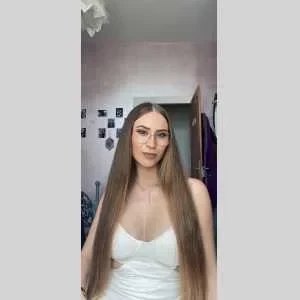 Méryl , babysitter à Tarbes