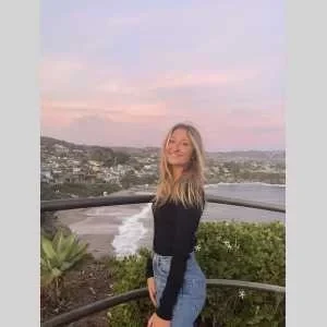 Manon, babysitter à Marin