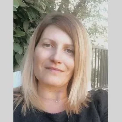 Joelle, babysitter à Agen