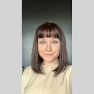 Lou, babysitter à Ouroux sur Saone