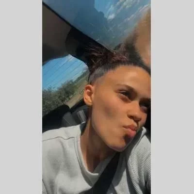 Cynthia , babysitter à Sablons