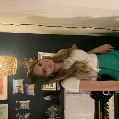 Capucine, babysitter à Gradignan