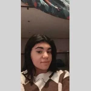 Inès, babysitter à Artigues pres Bordeaux