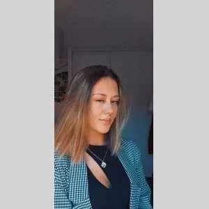 Marion, babysitter à Pins Justaret