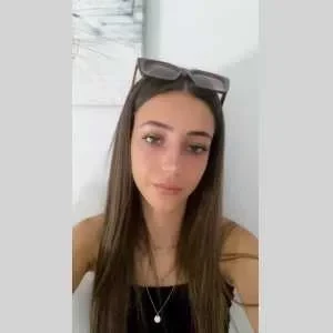 Lou ann, babysitter à Sames