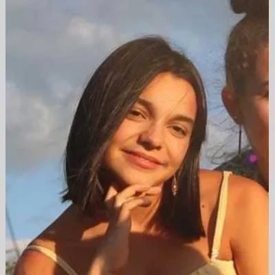 Izïa, babysitter à Saint Julien Chapteuil