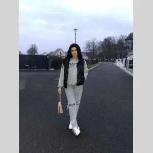 Soraya, babysitter à Monts