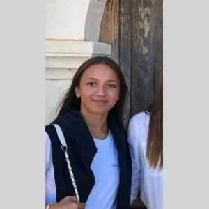 Lucie, babysitter à Droue sur Drouette