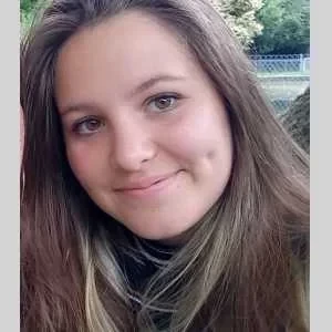 Elea, babysitter à Glieres Val de Borne