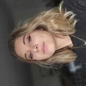 Enora, babysitter à Cesson Sevigne