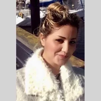 Noura, babysitter à Loos