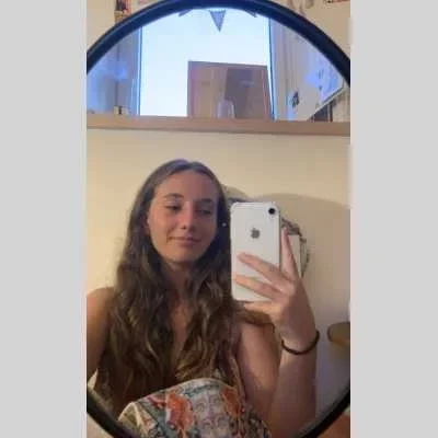 Camille, babysitter à Saint Etienne de Montluc