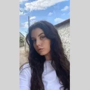 Clara, babysitter à Leuville sur Orge