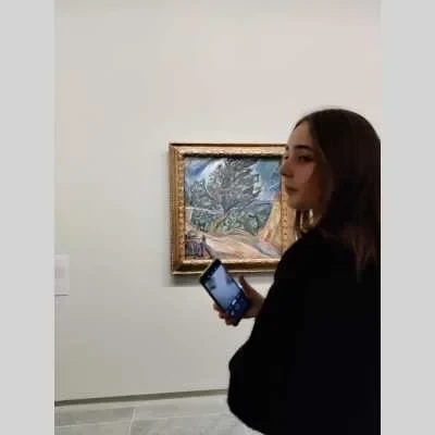 Carla, babysitter à Leves