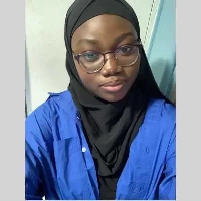 Meita, babysitter à Bagnolet