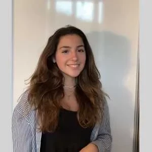 Zoé, babysitter à Villemomble