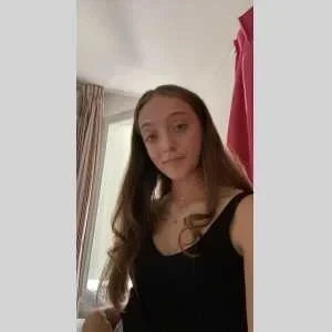 Jade, babysitter à Merignac