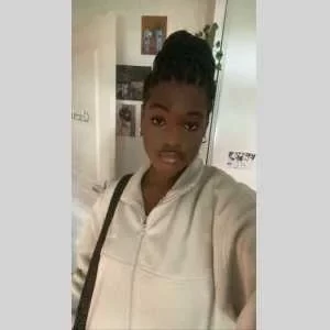 Maeva , babysitter à Chaumont en Vexin