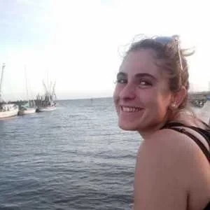 Emma, babysitter à Billere