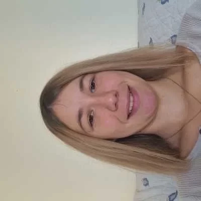 Mélanie , babysitter à Saint Sylvestre