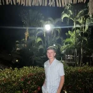 Gustave , babysitter à Champs sur Marne