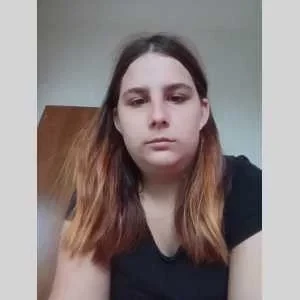 Manon, babysitter à Saint Jacques de la Lande