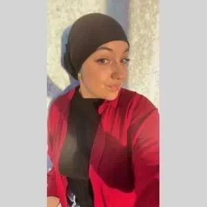 Justine, babysitter à Pont Pean