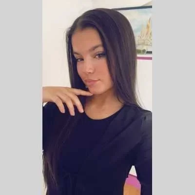 Jade, babysitter à Colombes