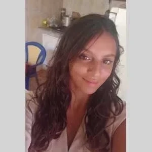 Lina, babysitter à Mons